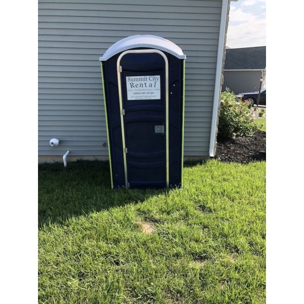 Porta Potty Rental in Fort Wayne for your graduation tent rental. Rent a porta potty rental for your graduation tent rental.
